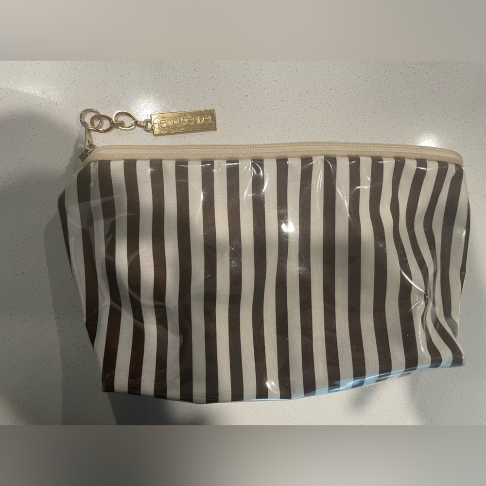 Henri Bendel Cosmetic Case